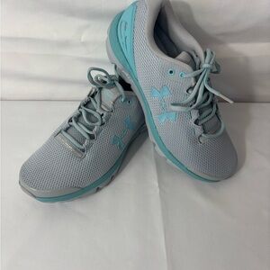 Under Armour Women's Light Gray and Teal Athletic Shoes